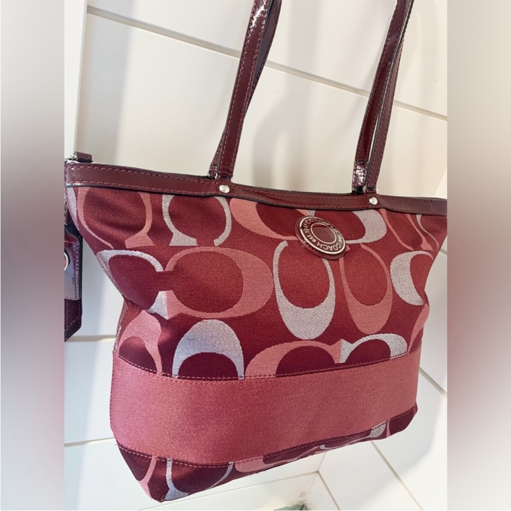 Coach signature tote